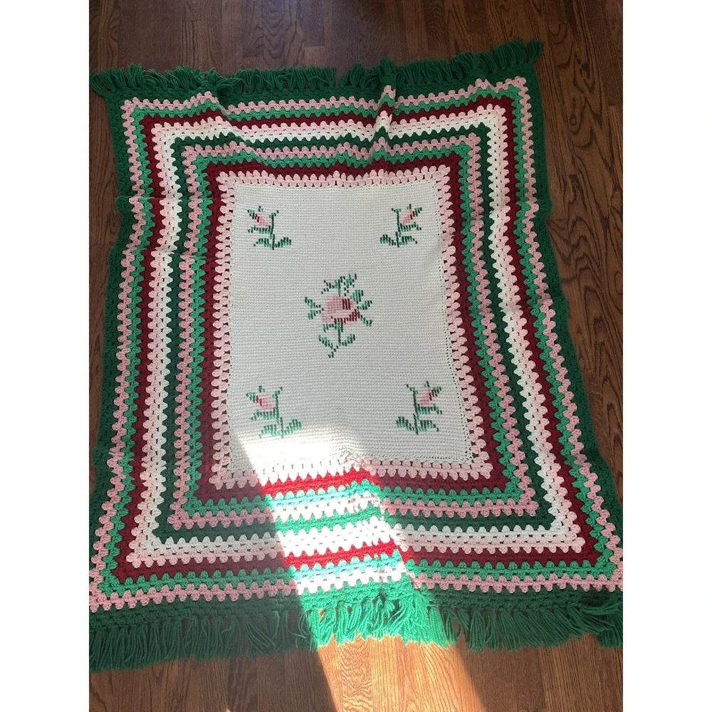 Vintage Afghan Crochet Throw Blanket GUC Rose Fringe 46